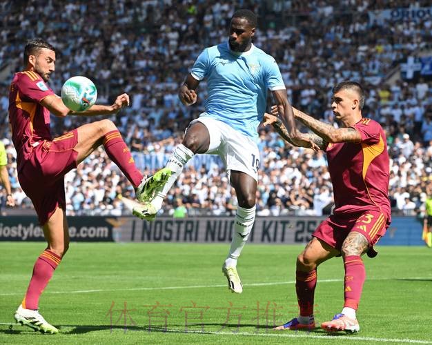 皇马中卫希拉抵达罗马 拉齐奥官推表示欢迎 皇马中卫希拉抵达罗马 拉齐奥官推表示欢迎